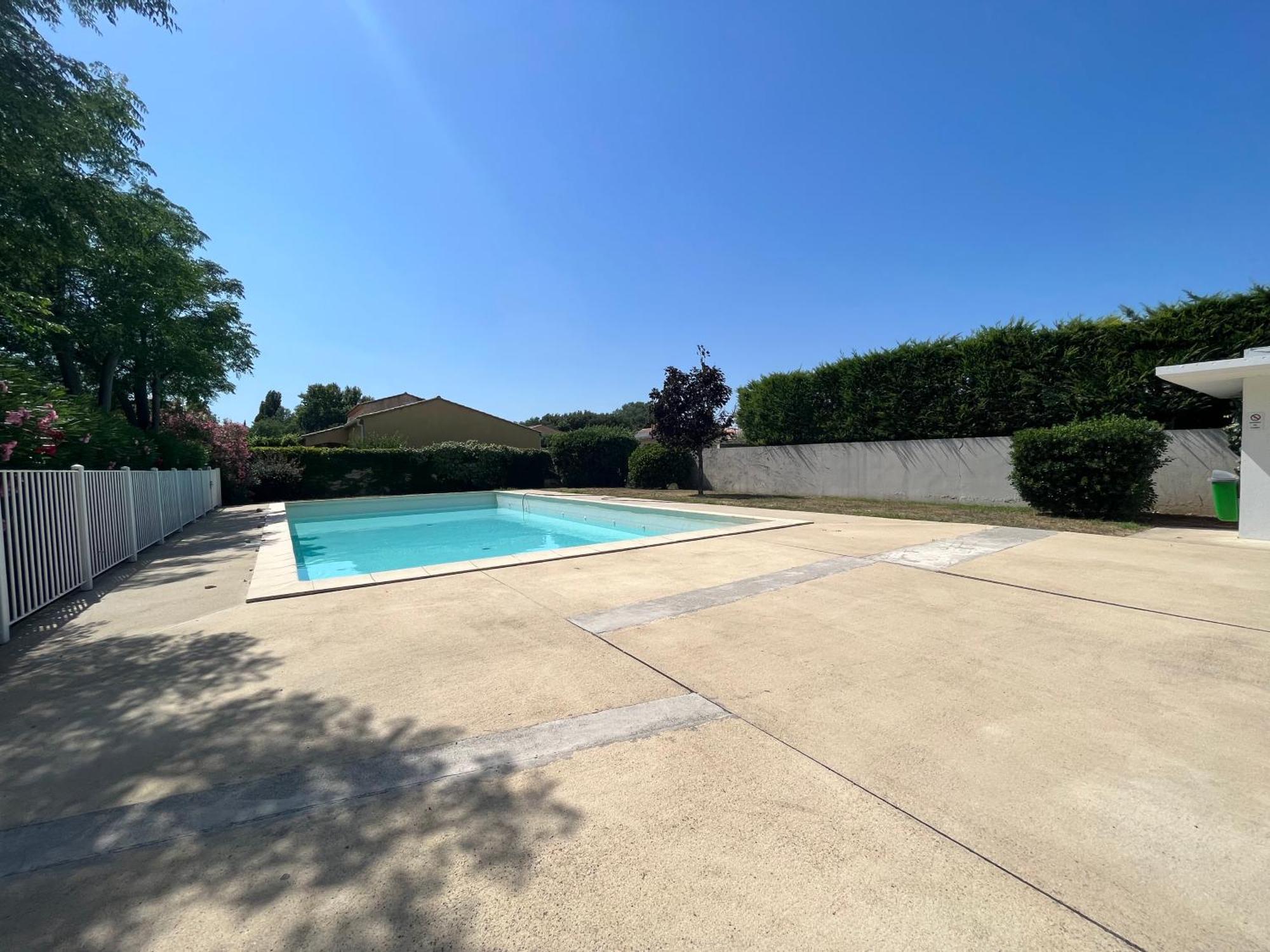 Nouveau - Parking - Piscine - Wifi - L'Eden Avignon Exteriér fotografie